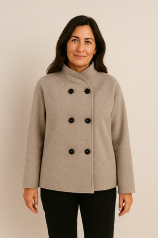 Louisa – Klassisk oversized jakke med dobbelt knappelukking