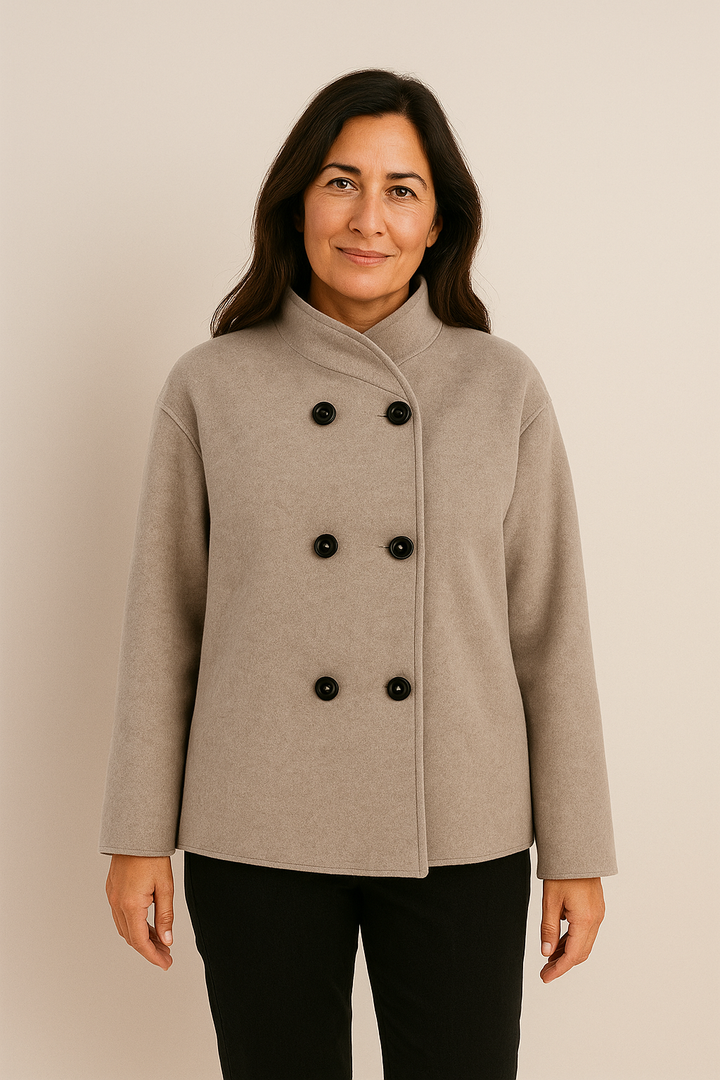 Louisa – Klassisk oversized jakke med dobbelt knappelukking