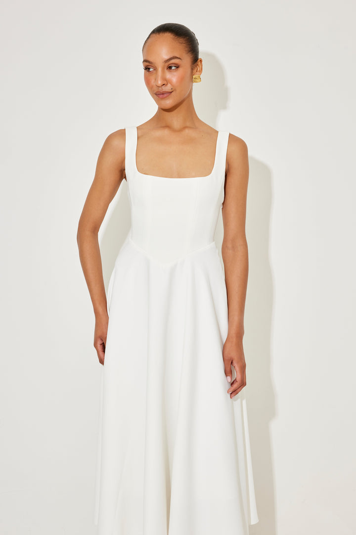Milena™ – Minimalistisk eleganse i en tidløs kjole