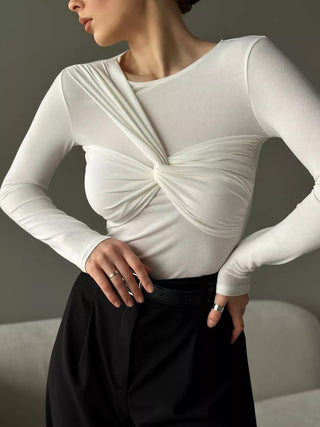 Elina™ – Elegant draperet topp med langermet design