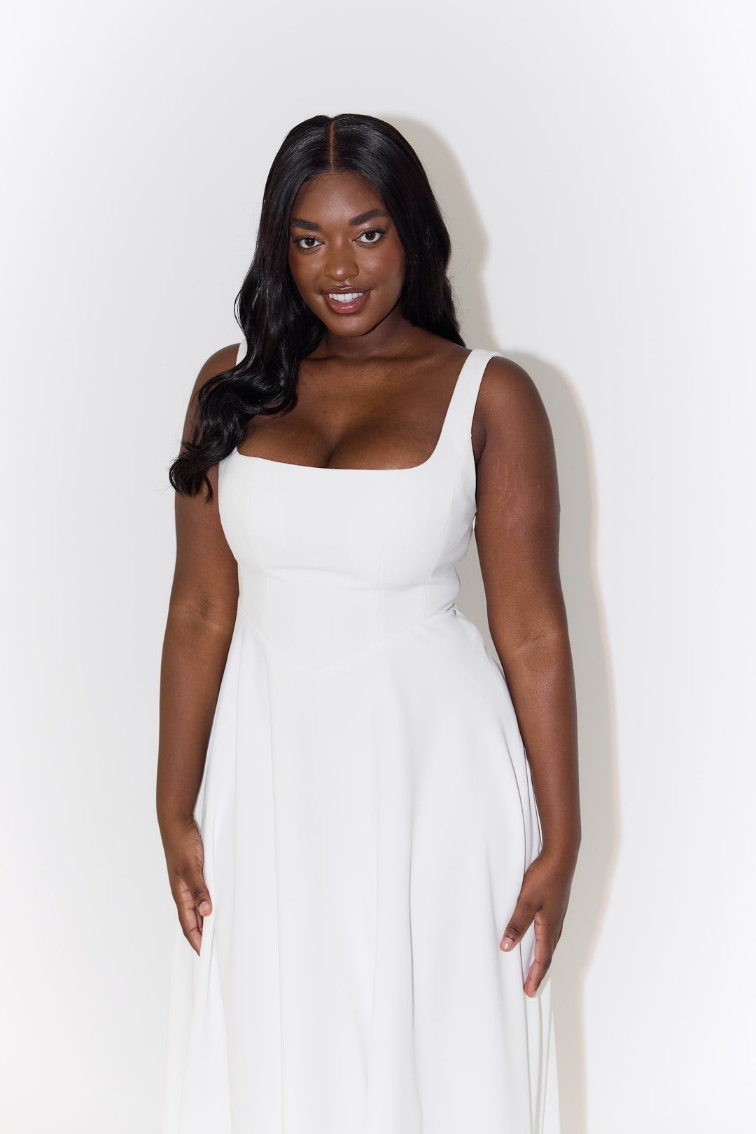 Milena™ – Minimalistisk eleganse i en tidløs kjole